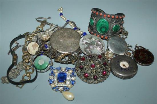 Costume jewellery